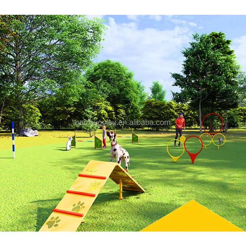 Sports Equipment And Facilities - Equipo de Juegos Personalizado para Parques